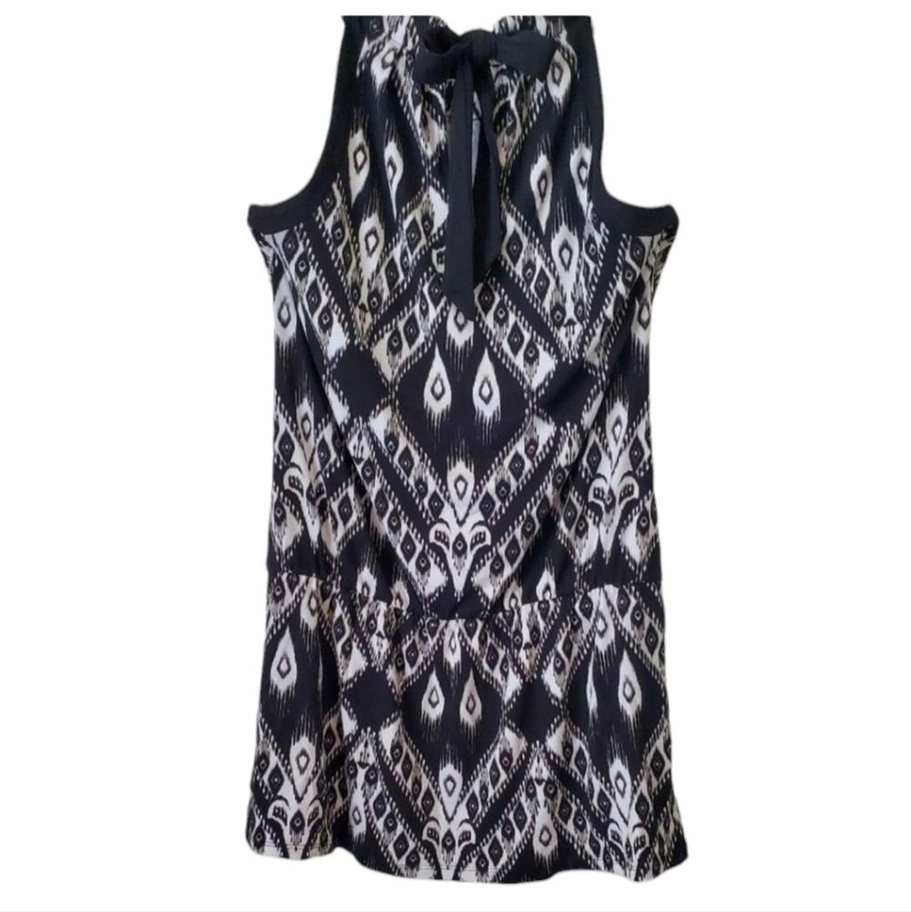 White House Black Market Ikat Halter Tunic Drop Waist Top  Black & White Size M - Picture 2 of 7